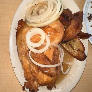 #6 Famoso Pollo Versailles (Versailles Famous Garlic Chicken)