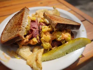 Ross Island Grocery & Cafe