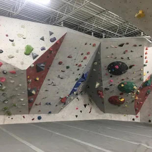 Bouldering wall