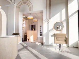 Willow Salon
