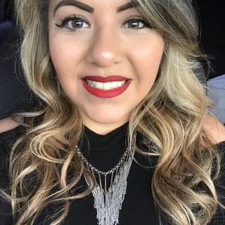 Mireya R.
