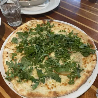 Pear Gorgonzola Pizza Lunch
