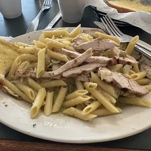 Aglio E Olio with penne and chicken