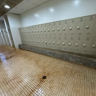 Lockers available at the K. Mark Takai Veterans Aquatic Center