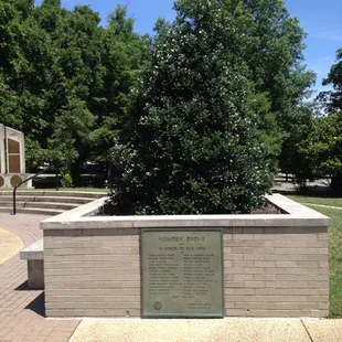 06-07-12; Veterans Plaza @ Overton Park, Memphis TN