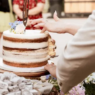 Single Layer Cakes wedding cake