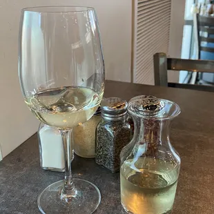 Kim Crawford Sauvignon Blanc.