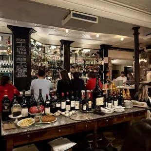 sushi and sashimi, interior