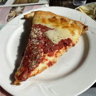 Cheese Deep Dish Slice