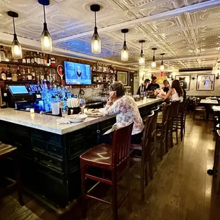 THE FULL BAR. Via Della Pace in New York, NY is featured on my international website at classicbitesandbrews.com