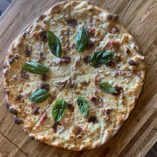 Sage Pie - Sage Cream Sauce, Mozz, Bacon jam, Prosciutto Crudo, Basil, Reggiano