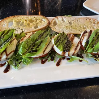 Caprese Tricolor