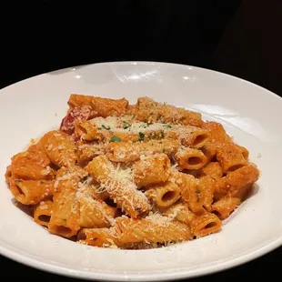 pasta dish, pasta, food