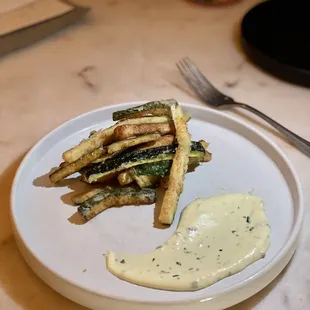 fried zuchinni (happy hour)