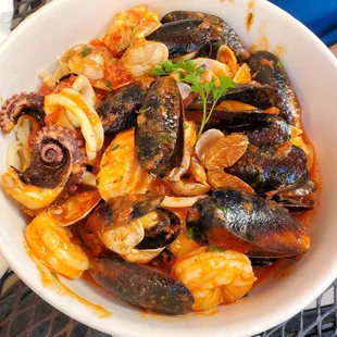 Zuppa Di Pesce