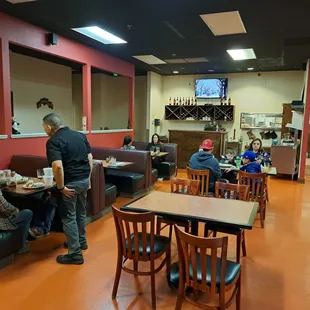 Inside the restaurant - Yay, the owner Henry is here!