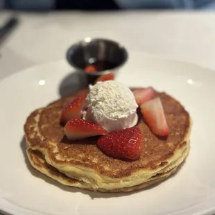 LEMON RICOTTA PANCAKES