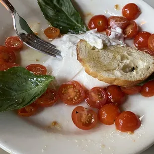 Burrata con pomodorini