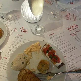 Tomato Basil Bruschetta