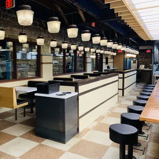 sushi and sashimi, interior