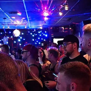 Awesome crowds...mixed ages, races, and genders. Everyone is welcome..I love this place. Their Drag Shows are on fire!