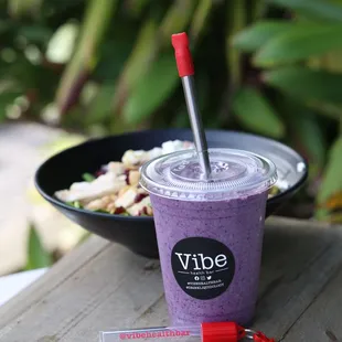 Purple butter smoothie with our Vibe reusable straw paired with a Chicken Apple Walnut Salad.