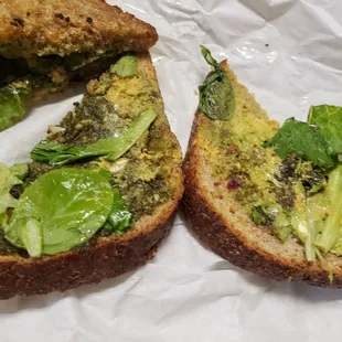 Vegan Pesto Sandwich