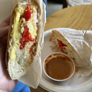 Egg, potato, peppers, and cheese. The salsa was awesome.