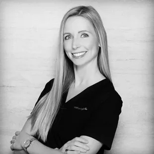 JENNA HILTON
M.S., PA-C
Jenna Hilton has been a practicing PA since 2009