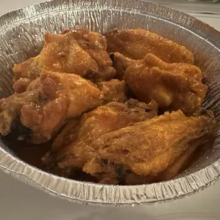 Buffalo wings: saucy, decent!