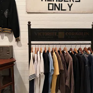 T-shirts, sweatshirts and New Orleans signs