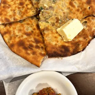 Paneer Paratha, Achar