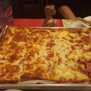 Bob the Raptor Says &quot;This Pizza Prey is Huge!!!&quot;