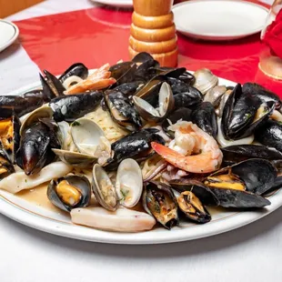 Steamed Clams with Linguine