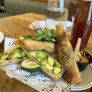 Avocado Eggroll