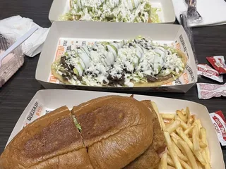 La Hechizera Tortas & Bar