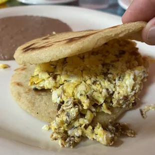 Machacado &amp; egg gordita yummy!