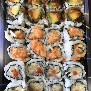 Lunch combo - spicy salmon, eel and avocado, kamakazi