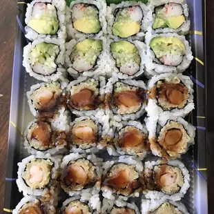 Lunch combo - California and shrimp tempura