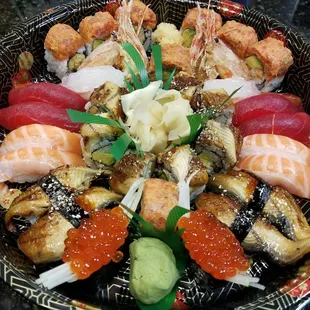 food, sushi, sashimi, sushi and sashimi