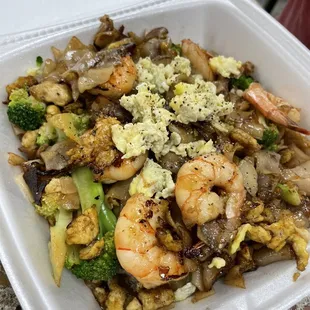 Pad see ew with shrimp