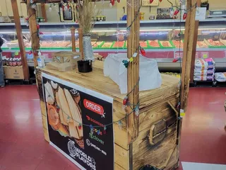 World & Flavors Catering