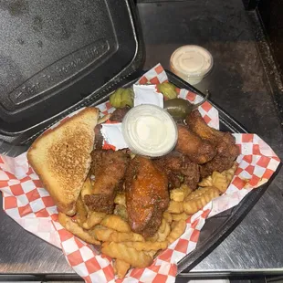 Honey Hot wing basket