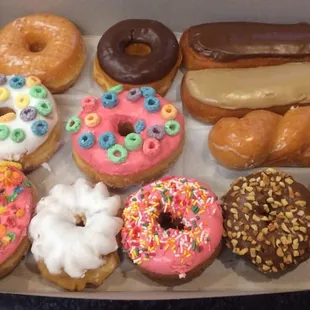 donuts, food, dough desserts