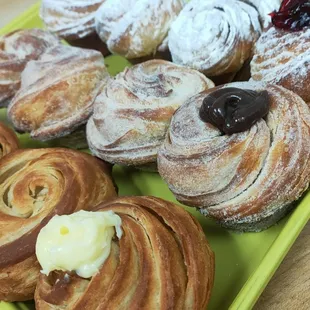 NOW SERVING CRUFFIN WITH FILLING