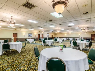 Red Roof Inn & Conference Center Wichita Airport