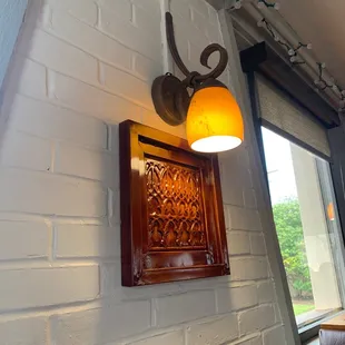 Waiting for my coffee, looking at decor