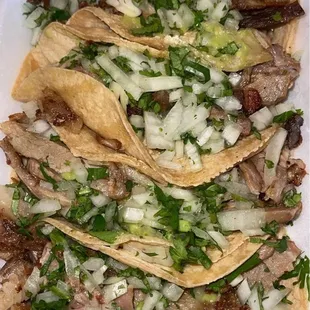 Carnitas street tacos