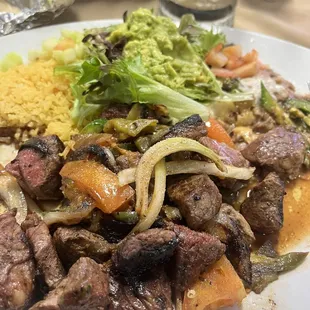 Steak picado ranchero plate