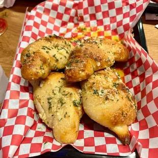 Garlic Knots - 6 Piece